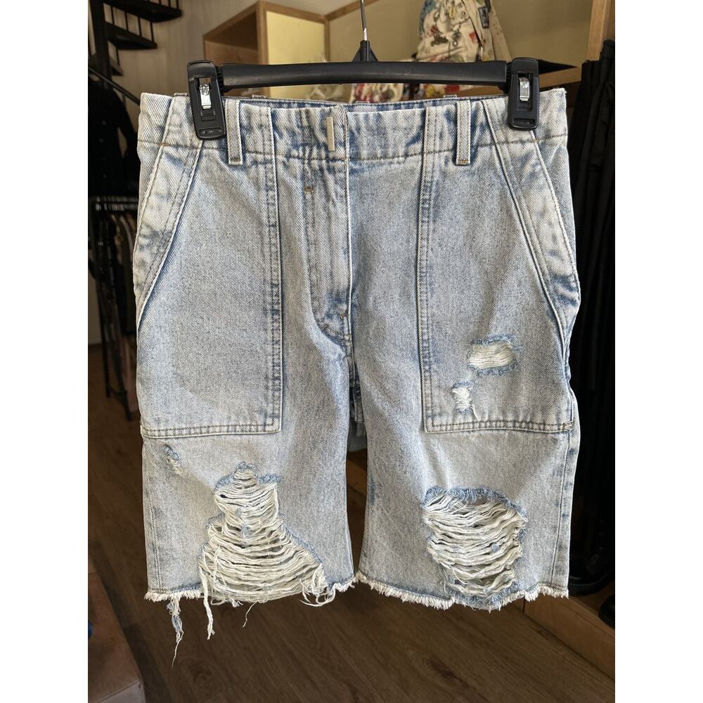 Givenchy $800 BNWT distressed denim cargo shorts